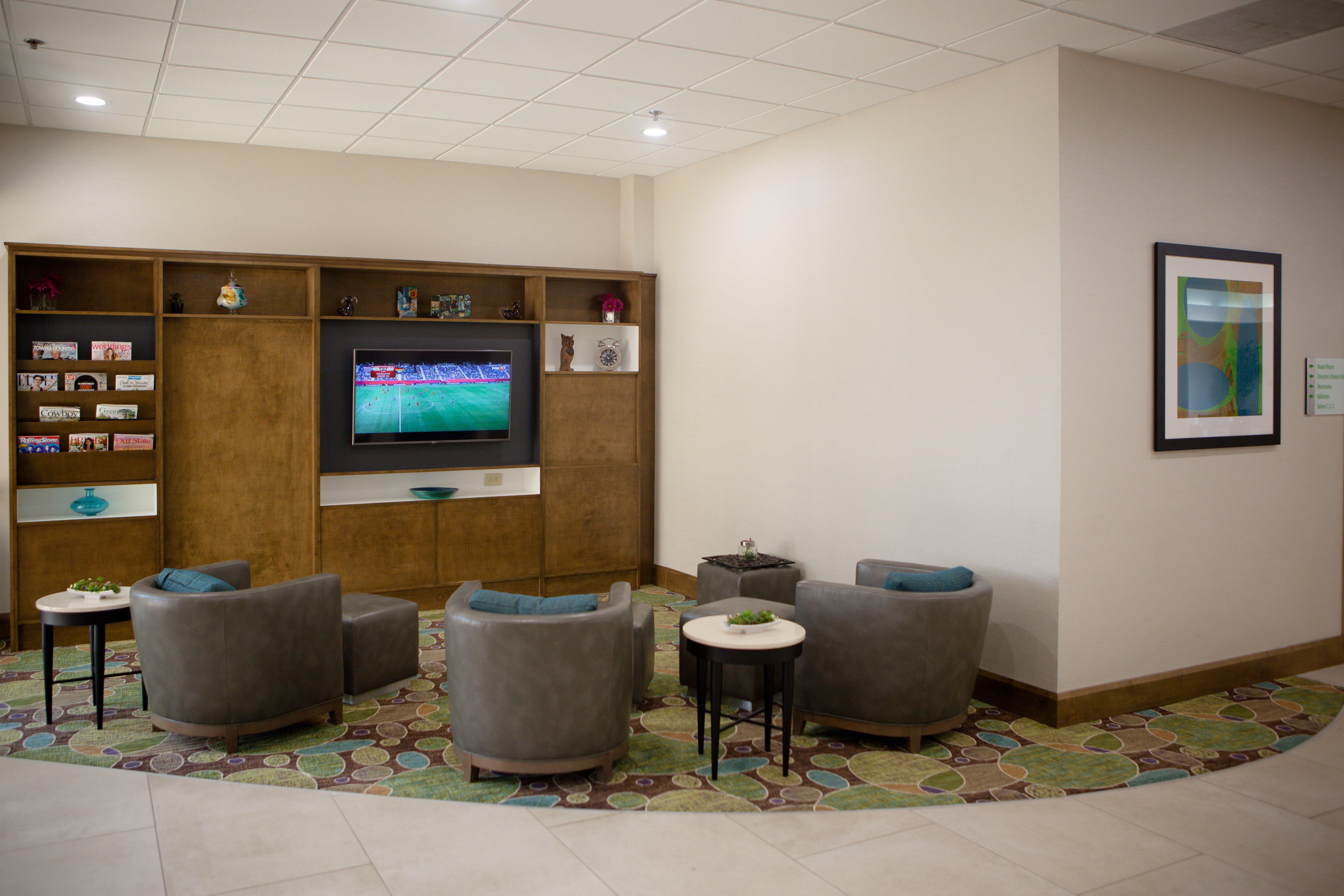Hotel By Ihg 3*